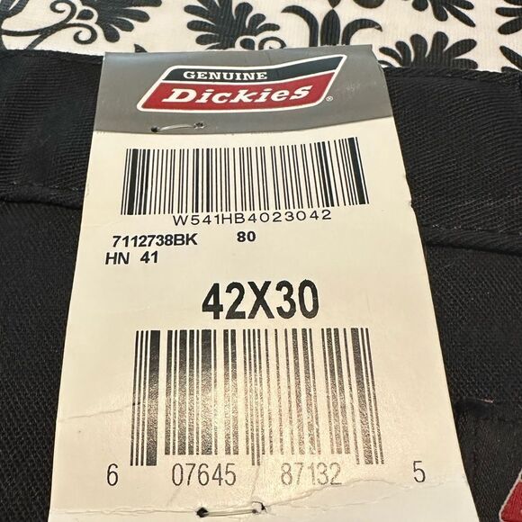 Dickies - Men’s black pleated relaxed fit comfort waist work pants - Picture 5 of 6